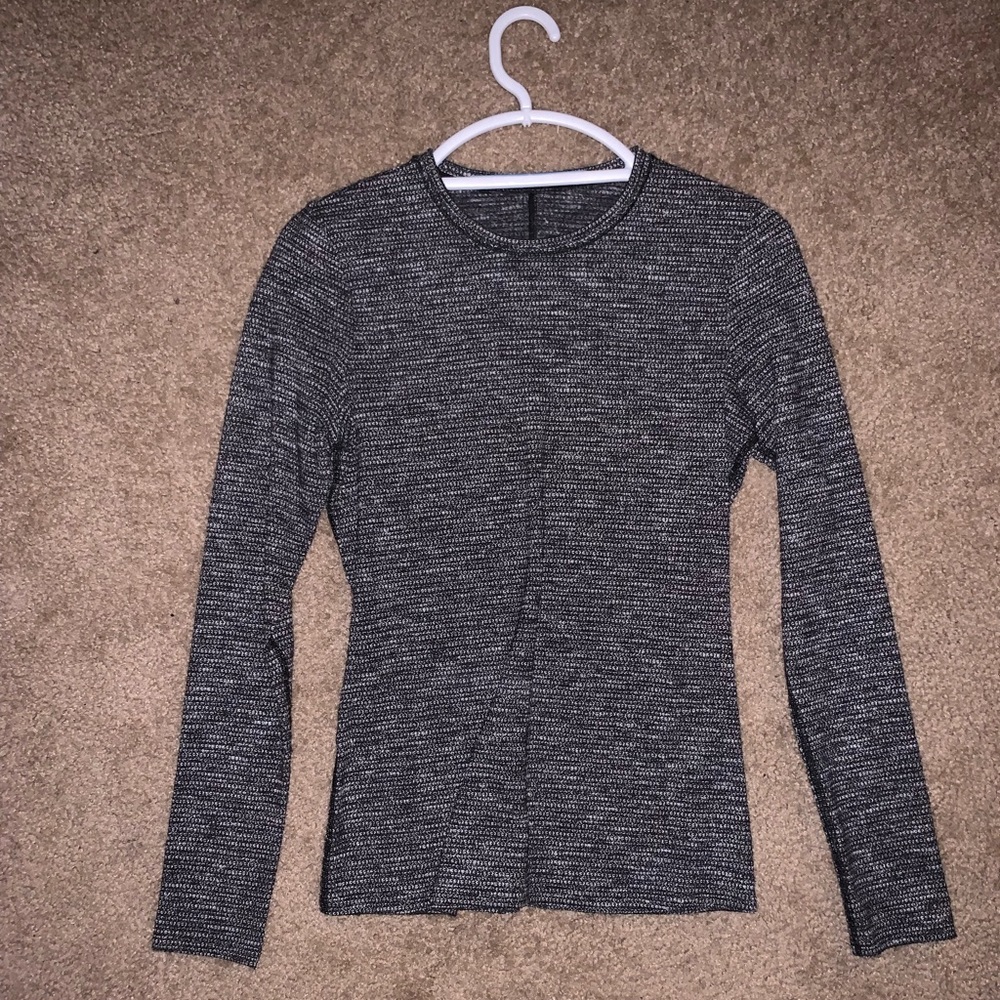 Lululemon long sleeve shirt size 8